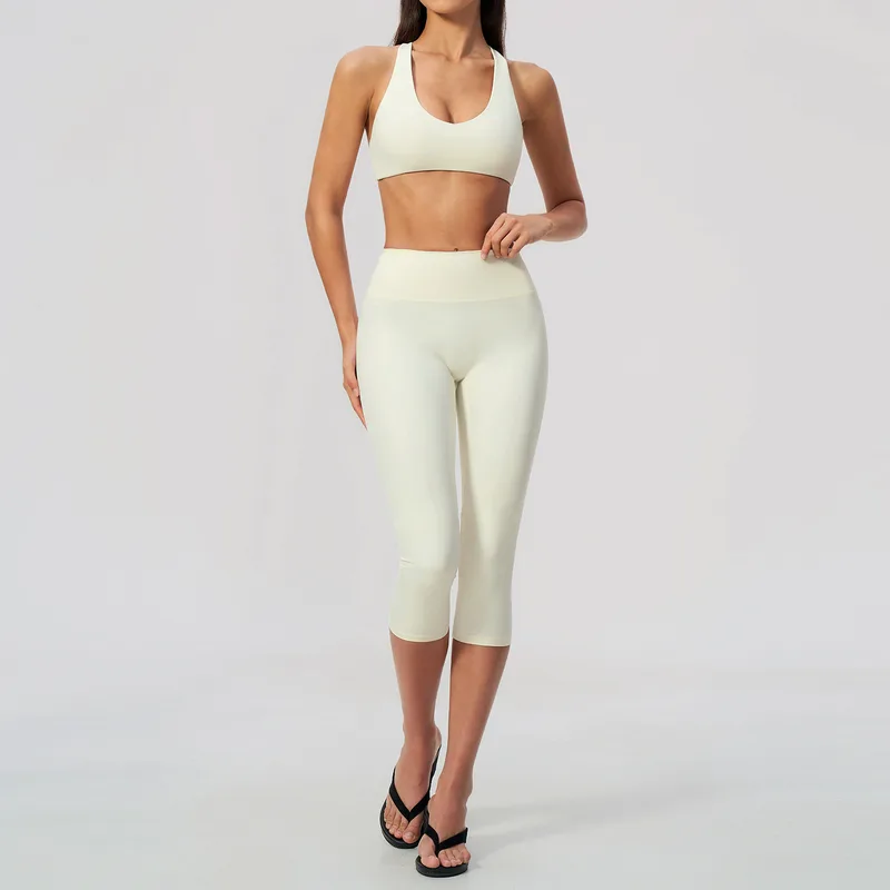 Brushed Butt Lifting Women's Yoga Set Capri Length
